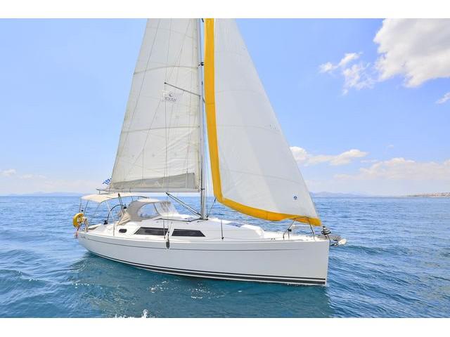Book yachts online - sailboat - Hanse 325 - Selini - rent