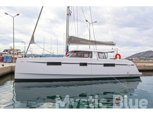 Book yachts online - catamaran - Nautitech Open 40 - MYSTIC BLUE - rent