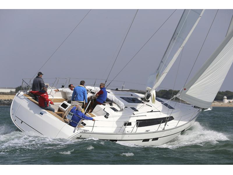Book yachts online - sailboat - Bavaria Cruiser 46 - Taifun - rent
