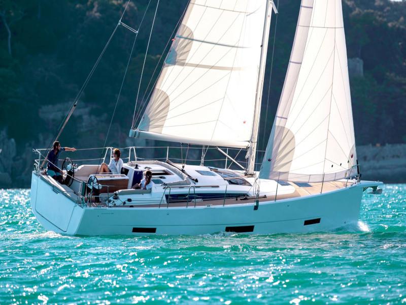 Book yachts online - sailboat - Dufour 390 Grand Large - D 390 NEW  - rent