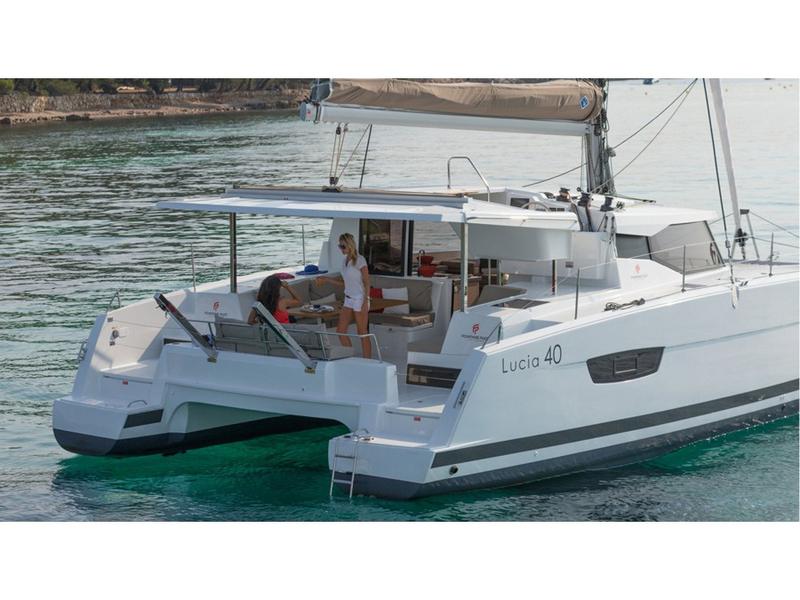 Book yachts online - catamaran - Fountaine Pajot LUCIA 40 - For Me Double - rent