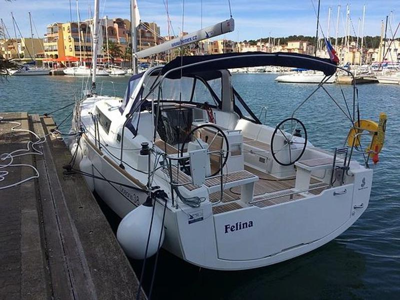 Book yachts online - sailboat - Oceanis 38 - Felina - rent