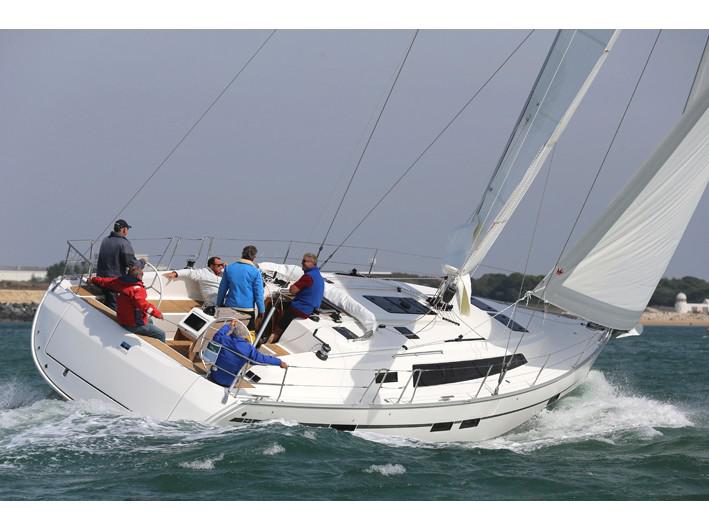 Book yachts online - sailboat - Bavaria Cruiser 46 - Veronica II - rent