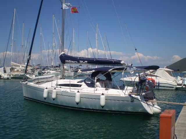 Book yachts online - sailboat - Elan 340 - Arwen - rent