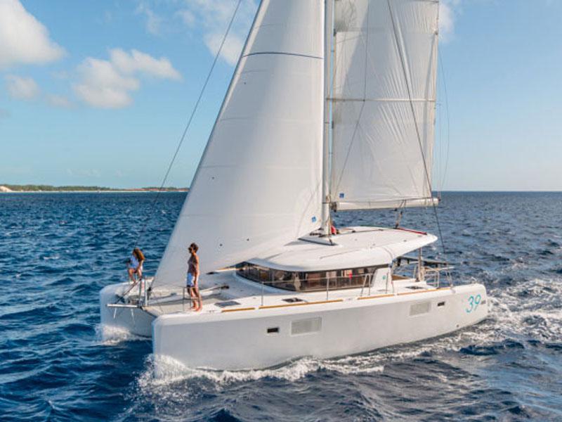 Book yachts online - catamaran - Lagoon 39 - LIMA IV - rent