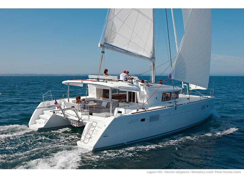 Book yachts online - catamaran - Lagoon 450 - Oscar V - rent