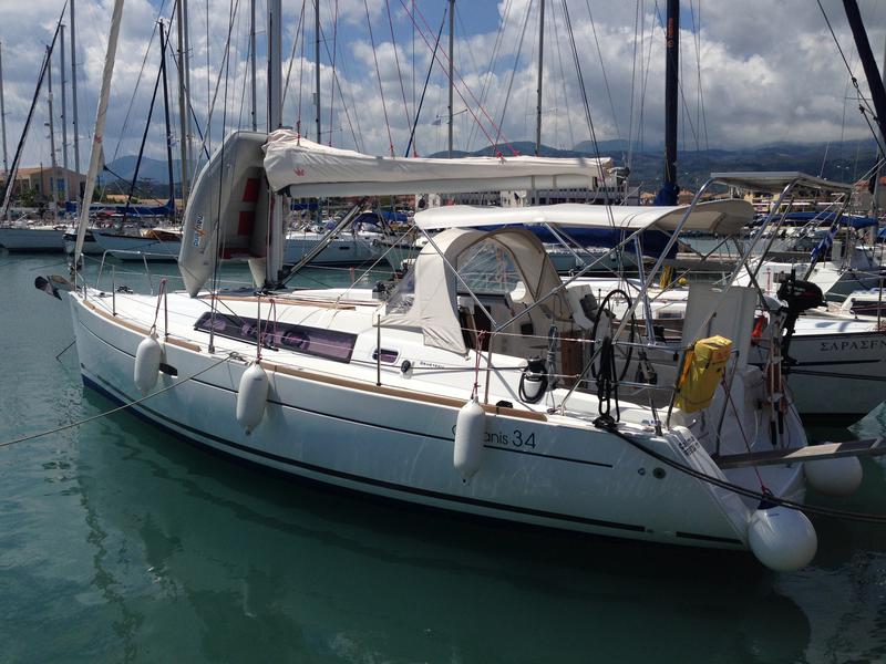 Book yachts online - sailboat - Oceanis 34 - Calma - rent