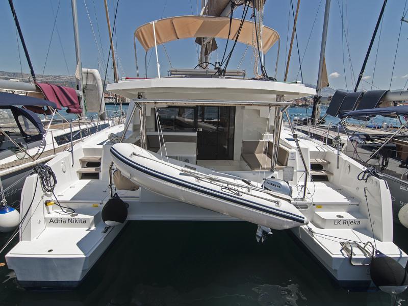 Book yachts online - catamaran - Bali 4.5 - Adria Nikita - rent