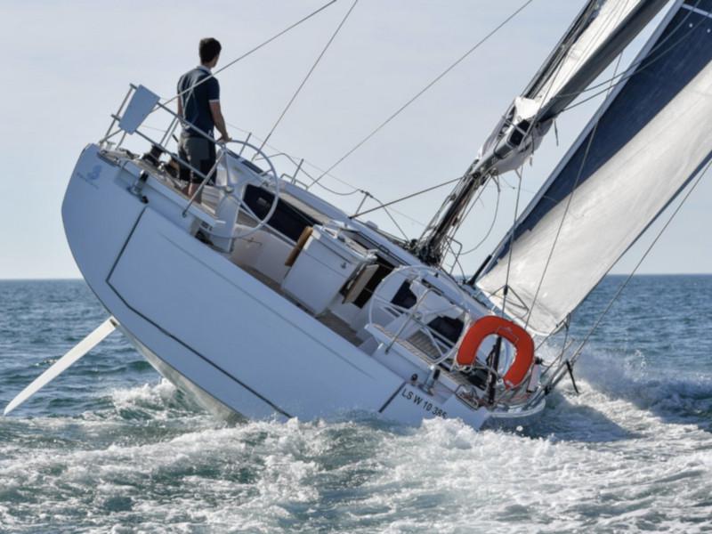 Book yachts online - sailboat - Oceanis 46.1 - 3 cabin version - Apeiron Yacht - rent