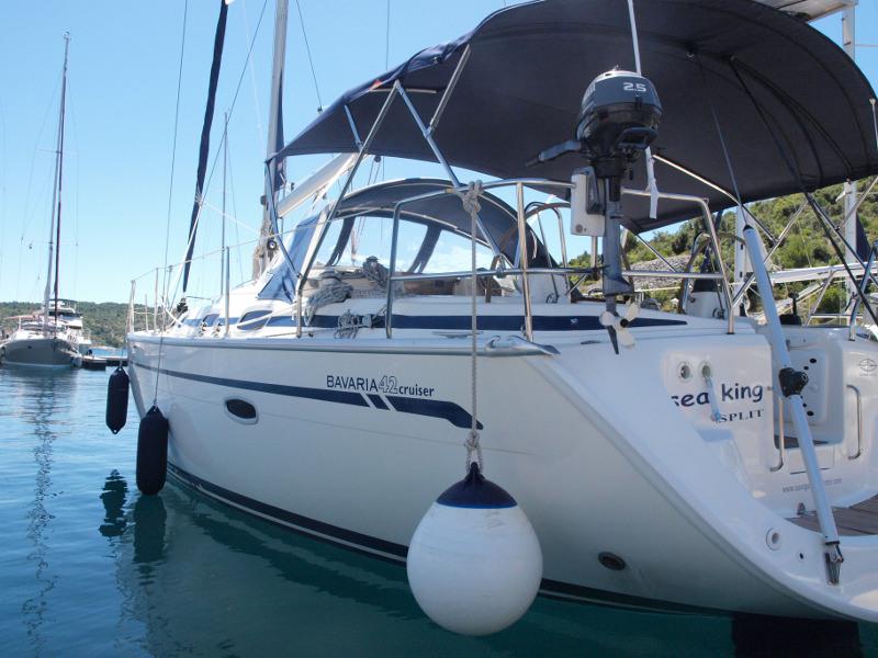 Book yachts online - sailboat - Bavaria 42 - Sea King - rent