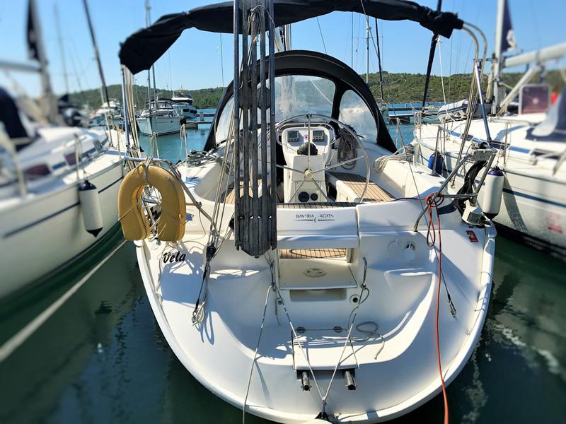 Book yachts online - sailboat - Bavaria 36 Cruiser - Vela - rent