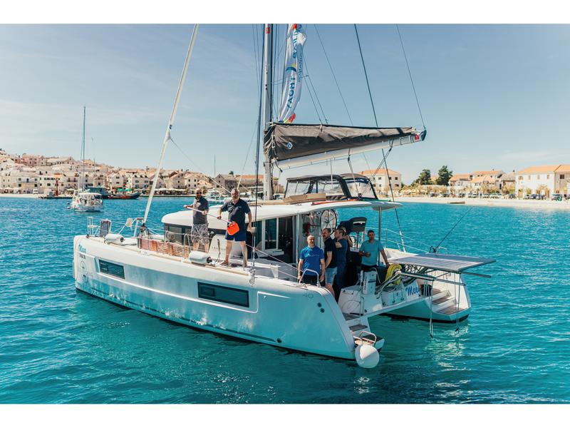 Book yachts online - catamaran - Lagoon 40 - MEEA - rent