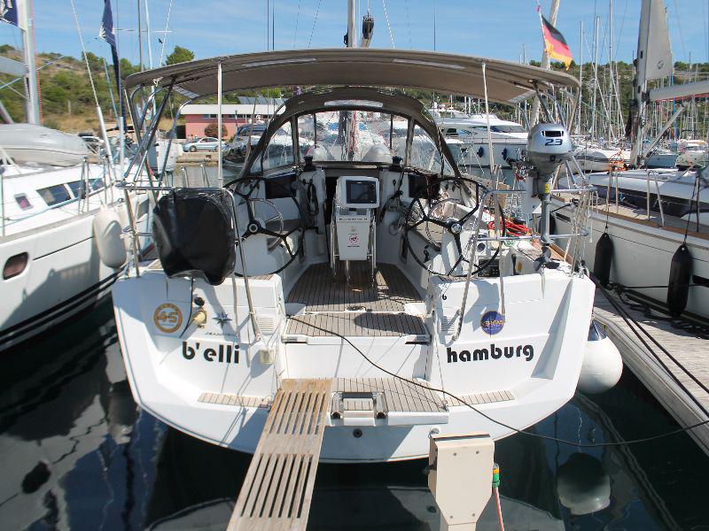 Book yachts online - sailboat - Sun Odyssey 379 (2cab) - b'elli - rent