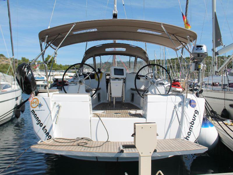 Book yachts online - sailboat - Sun Odyssey 419 - mango tango - rent