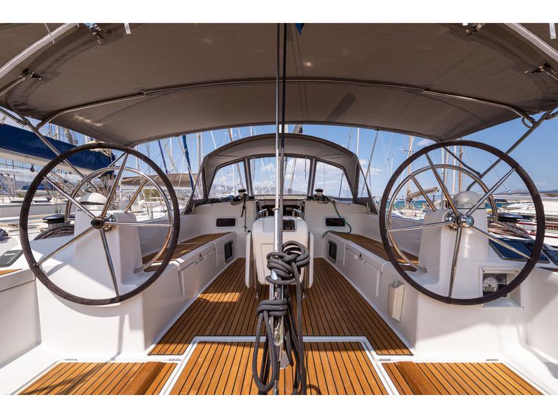 Book yachts online - sailboat - Sun Odyssey 509 - Aposperitis - A/C &amp; Generator - rent