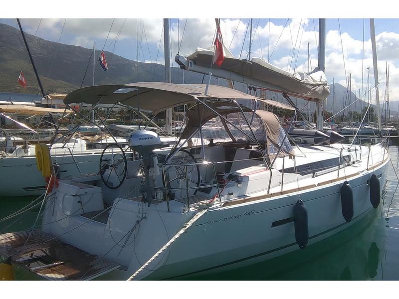 Book yachts online - sailboat - Sun Odyssey 449 - 10in2 - rent