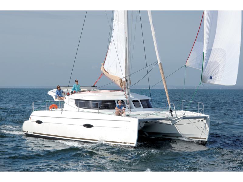 Book yachts online - catamaran - Lipari 41 (4 dbl, 2sgl) - Argos - rent