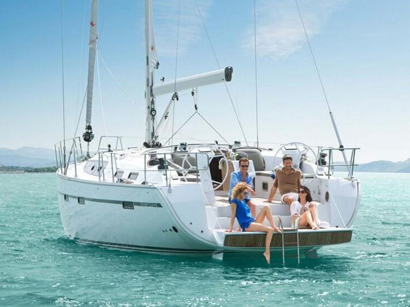 Book yachts online - sailboat - Bavaria Cruiser 51 - Anemone - rent