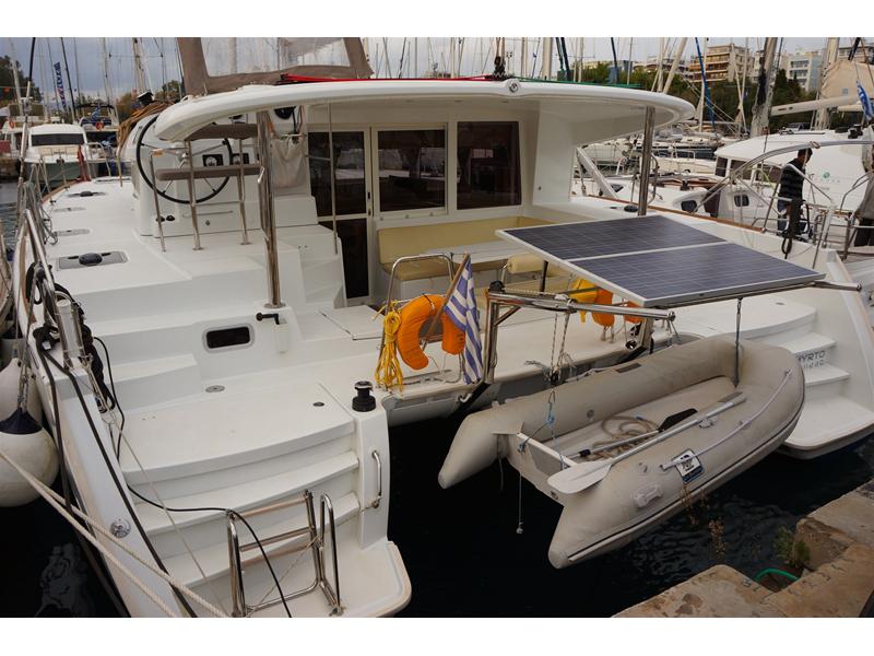 Book yachts online - catamaran - Lagoon 400 S2 - Myrto - rent