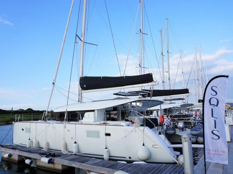 Book yachts online - catamaran - Lagoon 450 Sport - Salty Love - rent