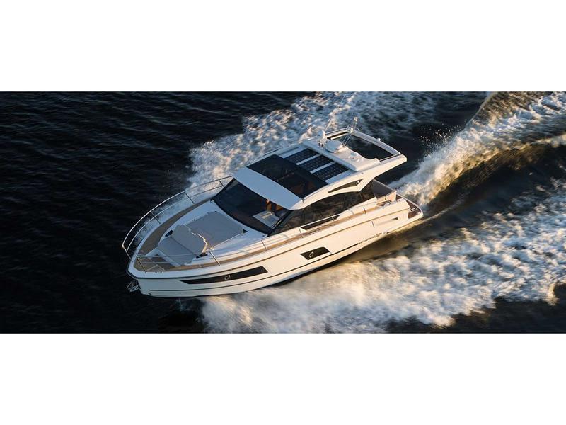 Book yachts online - motorboat - Grandezza 37 CA - KRISTINA - rent
