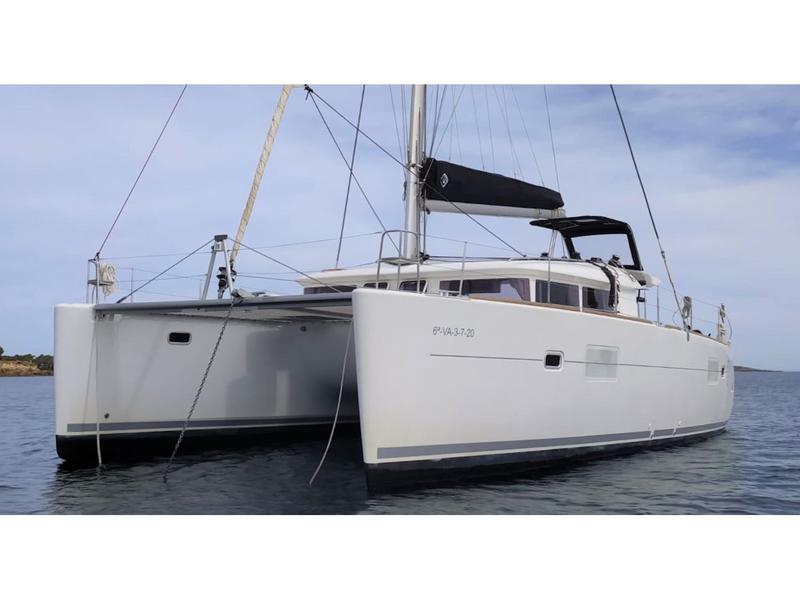 Book yachts online - catamaran - Lagoon 40 - MIRANDA - rent
