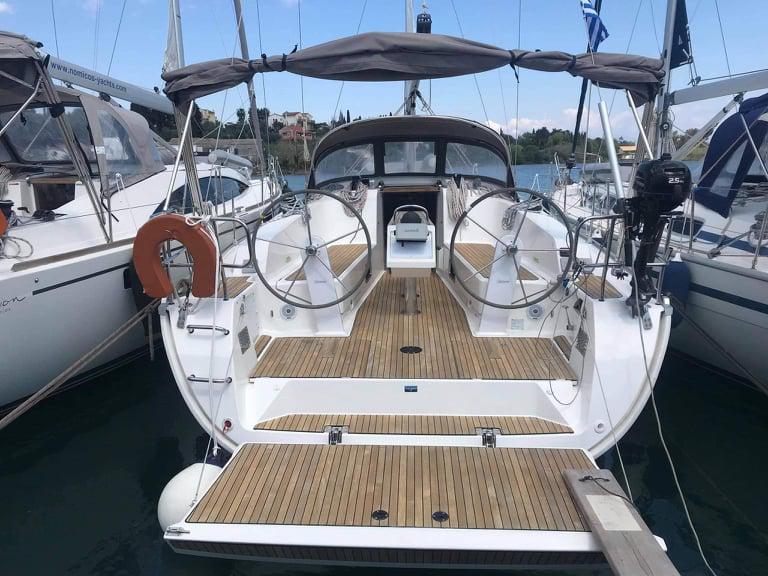 Book yachts online - sailboat - Bavaria Cruiser 41 - Levantes - rent