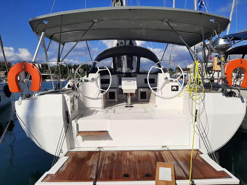 Book yachts online - sailboat - Bavaria C45 (3 + 3) - Kritias - rent