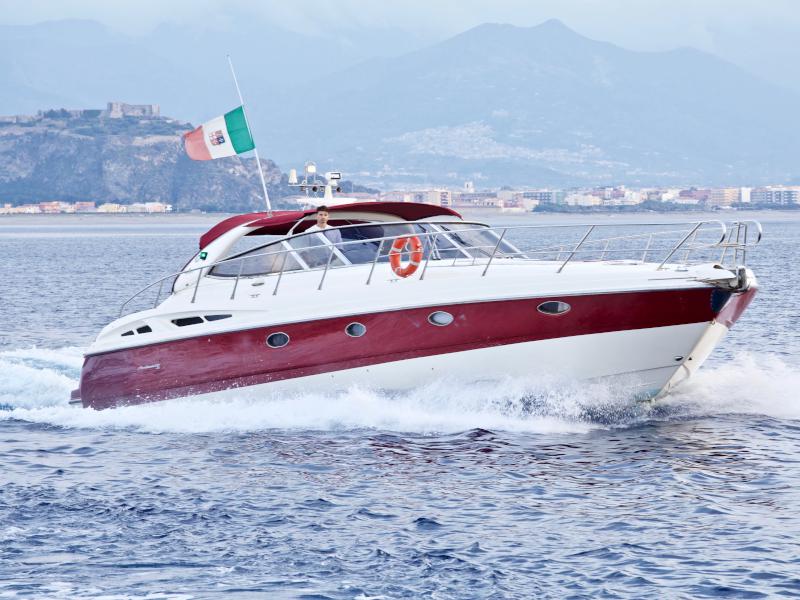 Book yachts online - motorboat - Cranchi Mediterranee 50 HT - Magia - rent