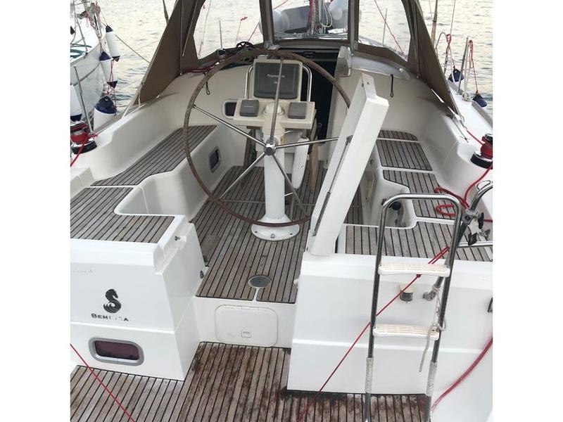 Book yachts online - sailboat - BENETEAU Oceanis 37 REFIT 2019 - PEARL - rent