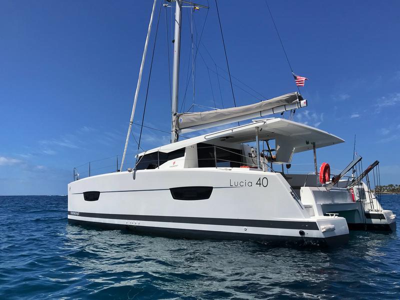 Book yachts online - catamaran - Lucia 40 - Aquila  - rent