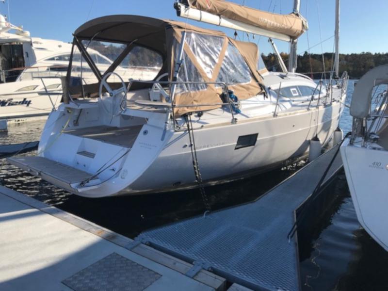 Book yachts online - sailboat - Elan 45 Impression - Delta - rent