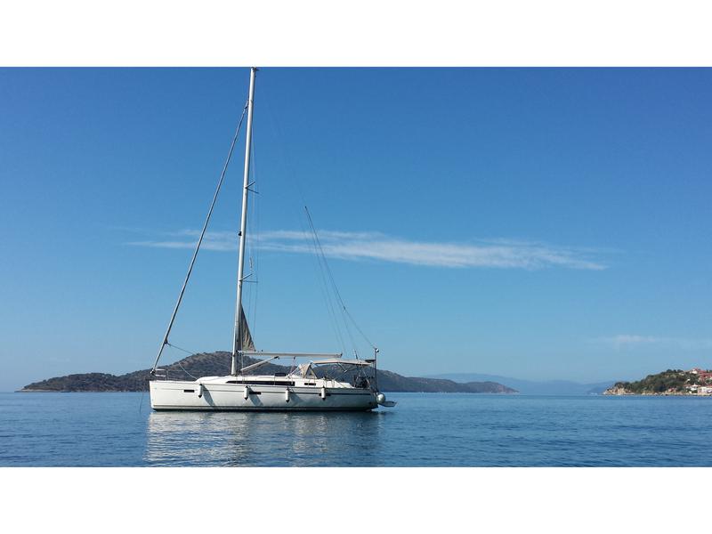 Book yachts online - sailboat - Bavaria Cruiser 41 - Dionysis - rent