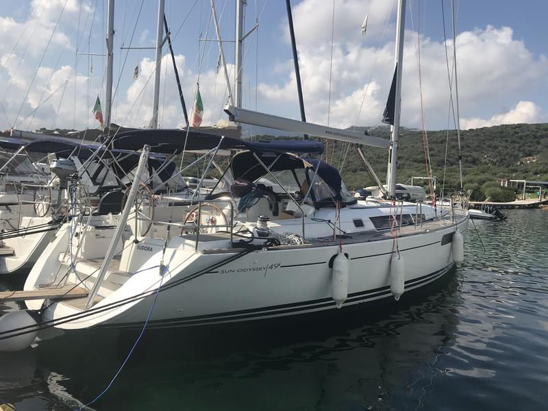 Book yachts online - sailboat - Sun Odyssey 49i - Eudora (GND) - rent