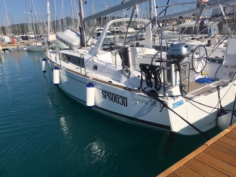 Book yachts online - sailboat - Oceanis 38.1 - Zosma - rent