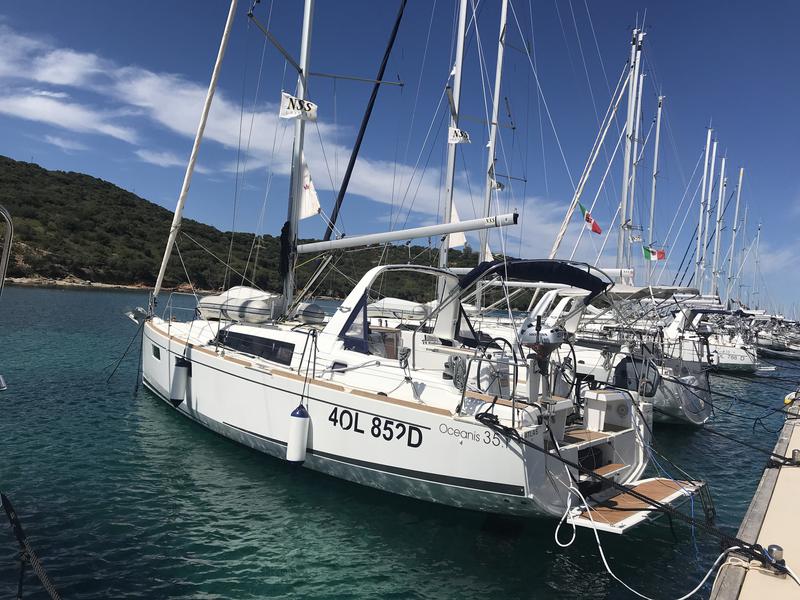 Book yachts online - sailboat - Oceanis 35.1 - Nodus - rent