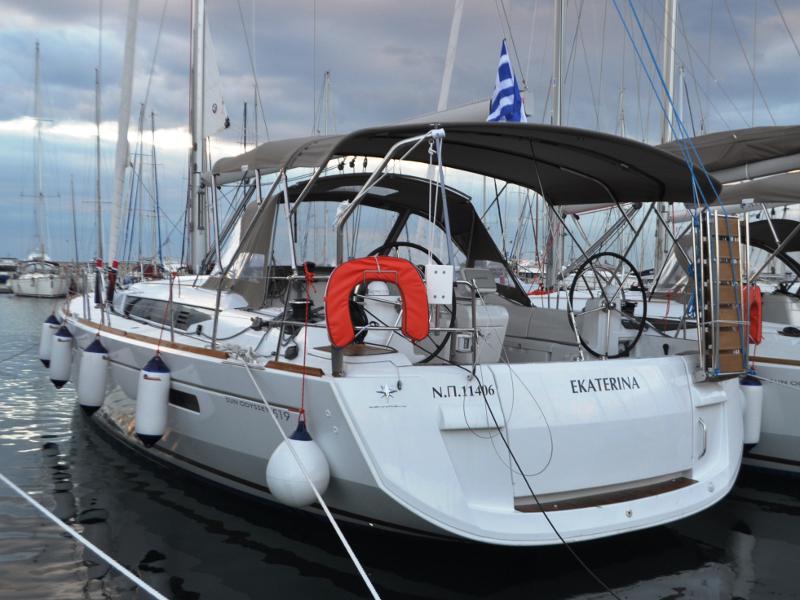 Book yachts online - sailboat - Sun Odyssey 519 - Ekaterina - rent