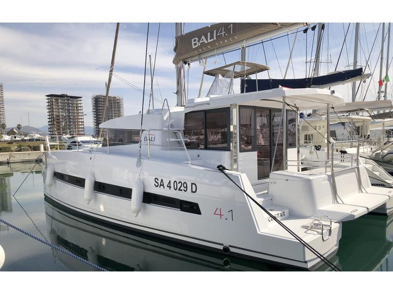 Book yachts online - catamaran - Bali 4.1 Sa - Costar - rent