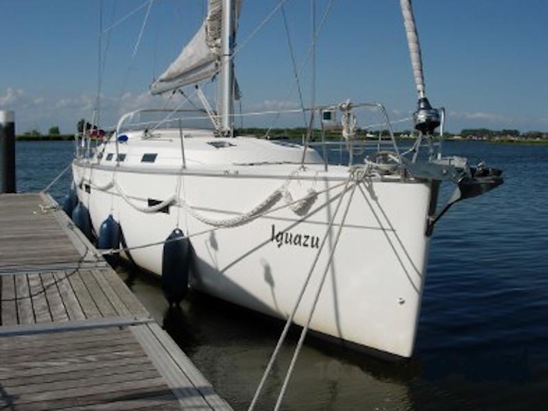 Book yachts online - sailboat - Bavaria 45 Cruiser - Iguazu - rent