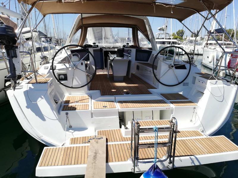 Book yachts online - sailboat - Oceanis 45 - Rafaela - rent