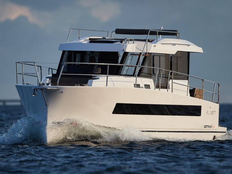 Book yachts online - motorboat - Northman 1200 Elegance Flybridge - ELEGANCE FLYBRIDGE - rent