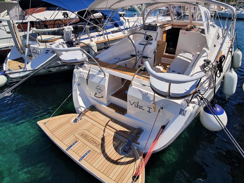 Book yachts online - sailboat - Elan 344 Impression - Vita I - rent