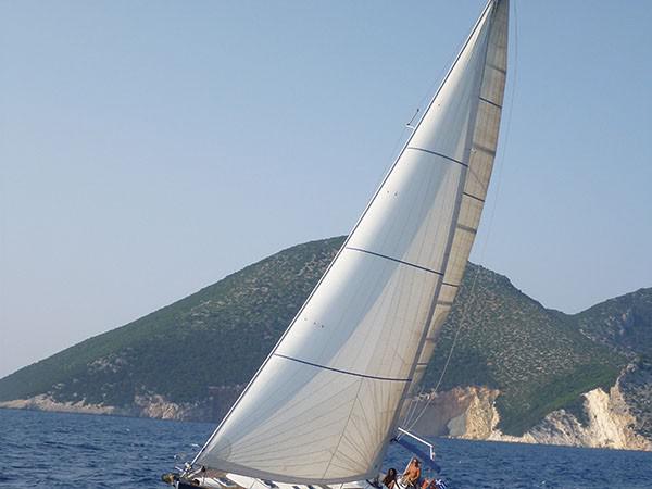 Book yachts online - sailboat - Beneteau 473 - Yemanja in Blu - rent