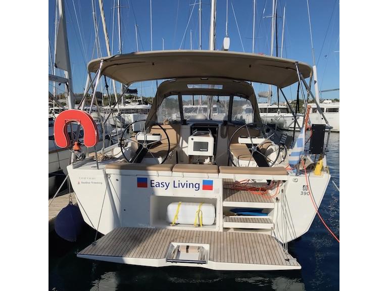 Book yachts online - sailboat - Dufour 390 Grand Large - Easy Living - rent