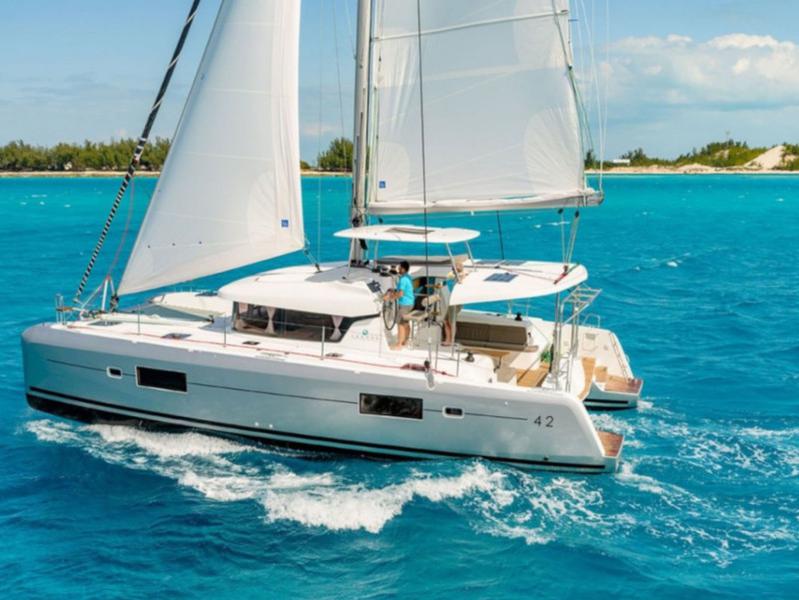 Book yachts online - catamaran - Lagoon 42 - La Colombe (SUNDAY TO SUNDAY) - rent