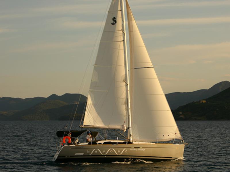 Book yachts online - sailboat - Oceanis 37 - Soundgarden - rent