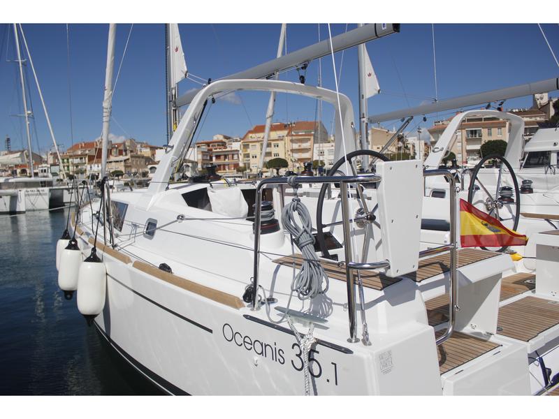 Book yachts online - sailboat - Oceanis 35.1 - LLAMPUGA - rent