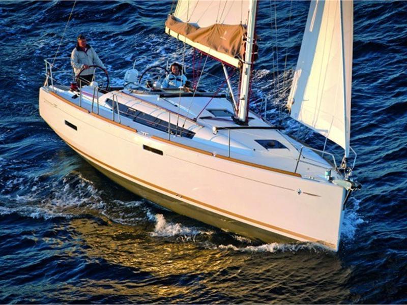 Book yachts online - sailboat - Sun Odyssey 389 - Dakiri - rent