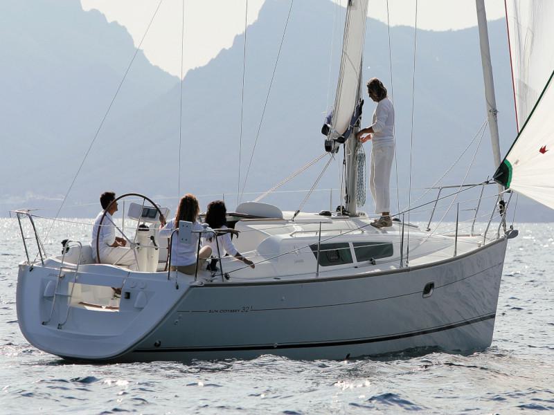 Book yachts online - sailboat - Sun Odyssey 32 i - REGINA IV - rent