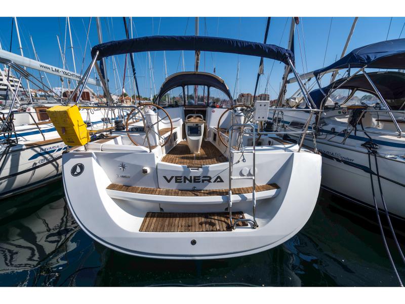 Book yachts online - sailboat - Sun Odyssey 42 i - Venera - rent